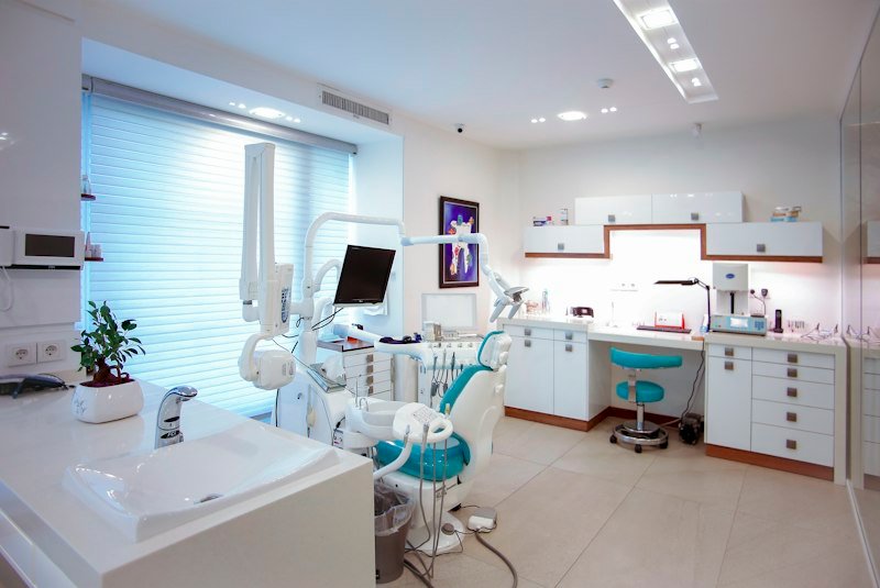 Modern Reception & Consultation Lounge